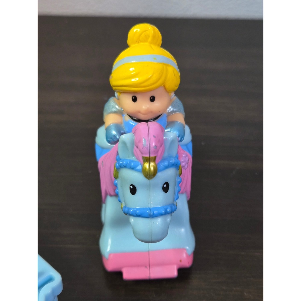 Vintage Fisher Price Little People Klip Klop Cinderella Horse & Feed Bin - Picture 4 of 5